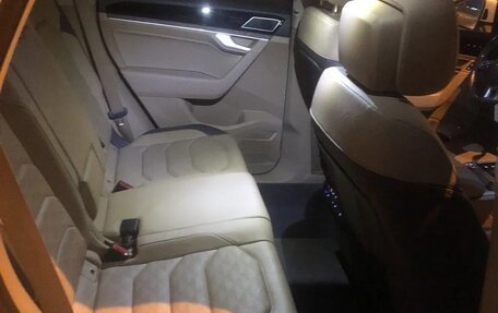 Volkswagen Touareg III, 2019 год, 4 300 000 рублей, 5 фотография