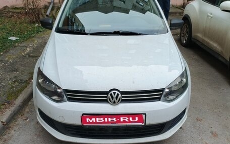 Volkswagen Polo VI (EU Market), 2015 год, 900 000 рублей, 1 фотография