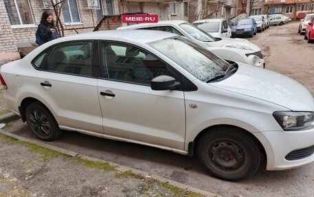 Volkswagen Polo VI (EU Market), 2015 год, 900 000 рублей, 4 фотография