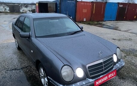 Mercedes-Benz E-Класс, 1999 год, 500 000 рублей, 9 фотография