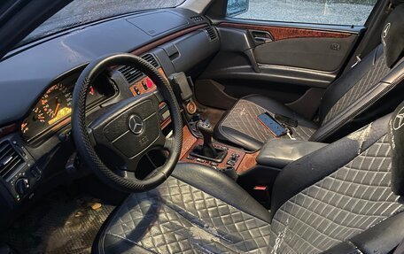 Mercedes-Benz E-Класс, 1999 год, 500 000 рублей, 15 фотография