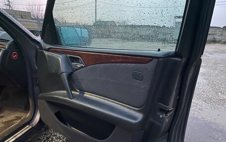 Mercedes-Benz E-Класс, 1999 год, 500 000 рублей, 21 фотография