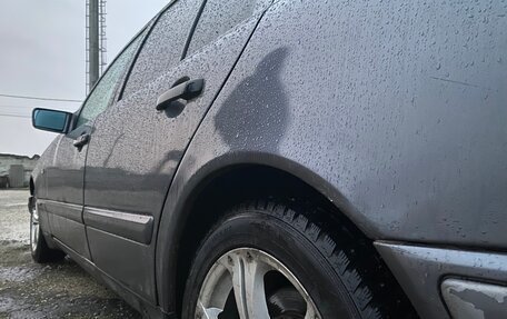 Mercedes-Benz E-Класс, 1999 год, 500 000 рублей, 26 фотография