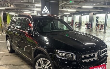 Mercedes-Benz GLB, 2022 год, 3 660 000 рублей, 2 фотография