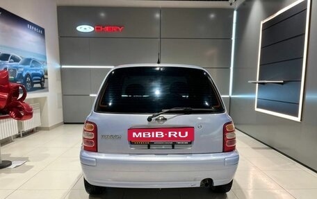 Nissan March II, 2001 год, 200 000 рублей, 4 фотография