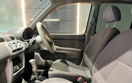 Nissan March II, 2001 год, 200 000 рублей, 17 фотография