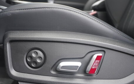 Audi Q5, 2025 год, 6 300 000 рублей, 26 фотография