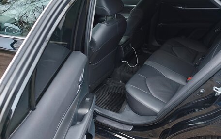 Toyota Camry, 2021 год, 3 100 000 рублей, 9 фотография