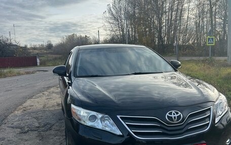 Toyota Camry, 2010 год, 1 290 000 рублей, 2 фотография