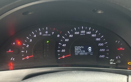 Toyota Camry, 2010 год, 1 290 000 рублей, 23 фотография