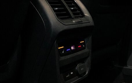 Volkswagen Tiguan II, 2018 год, 1 898 800 рублей, 11 фотография