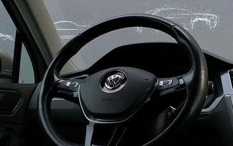 Volkswagen Tiguan II, 2018 год, 1 898 800 рублей, 26 фотография