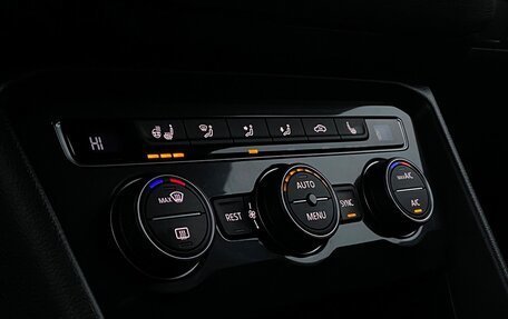 Volkswagen Tiguan II, 2018 год, 1 898 800 рублей, 21 фотография