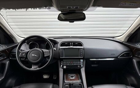 Jaguar F-Pace, 2017 год, 2 595 000 рублей, 8 фотография