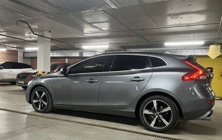 Volvo V40 II рестайлинг, 2019 год, 2 285 000 рублей, 2 фотография