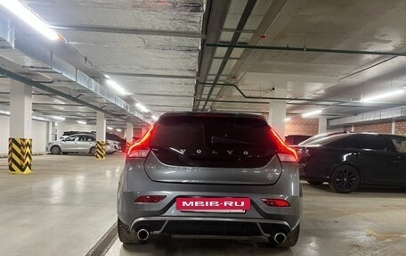 Volvo V40 II рестайлинг, 2019 год, 2 285 000 рублей, 4 фотография