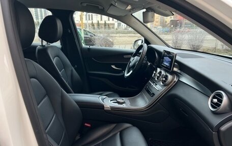 Mercedes-Benz GLC, 2017 год, 3 150 000 рублей, 13 фотография