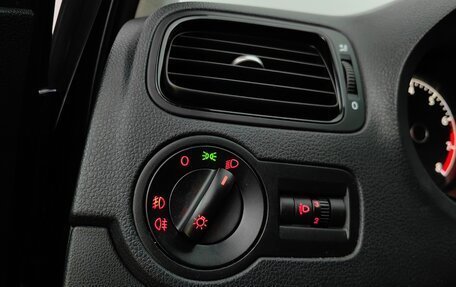 Volkswagen Polo VI (EU Market), 2017 год, 999 000 рублей, 21 фотография