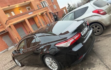 Toyota Camry, 2021 год, 2 550 000 рублей, 4 фотография