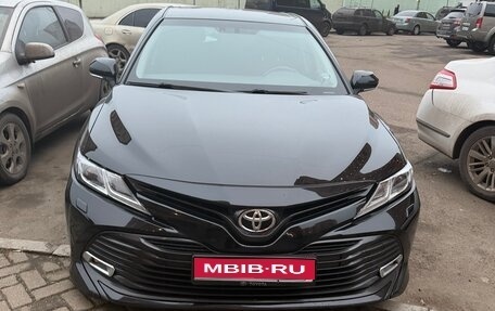 Toyota Camry, 2021 год, 2 550 000 рублей, 1 фотография