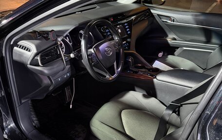 Toyota Camry, 2021 год, 2 550 000 рублей, 7 фотография