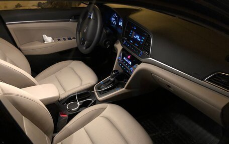 Hyundai Elantra VI рестайлинг, 2017 год, 1 440 000 рублей, 12 фотография