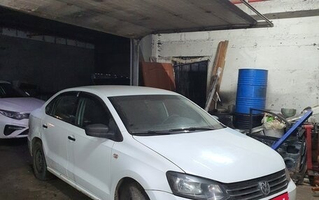 Volkswagen Polo VI (EU Market), 2016 год, 735 000 рублей, 2 фотография