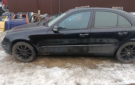 Mercedes-Benz E-Класс, 2002 год, 180 000 рублей, 3 фотография