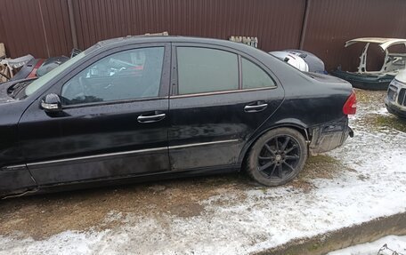 Mercedes-Benz E-Класс, 2002 год, 180 000 рублей, 4 фотография