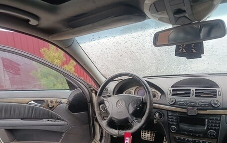 Mercedes-Benz E-Класс, 2002 год, 180 000 рублей, 21 фотография