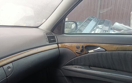 Mercedes-Benz E-Класс, 2002 год, 180 000 рублей, 28 фотография