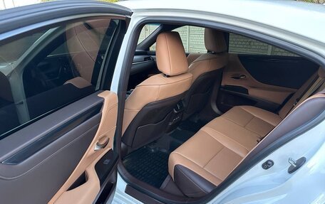 Lexus ES VII, 2021 год, 3 550 000 рублей, 9 фотография