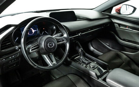 Mazda 3, 2019 год, 2 300 000 рублей, 11 фотография