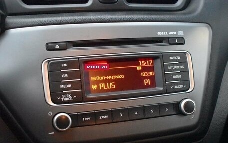 KIA Rio III рестайлинг, 2015 год, 959 888 рублей, 15 фотография