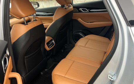 Geely Atlas, 2025 год, 2 900 000 рублей, 10 фотография