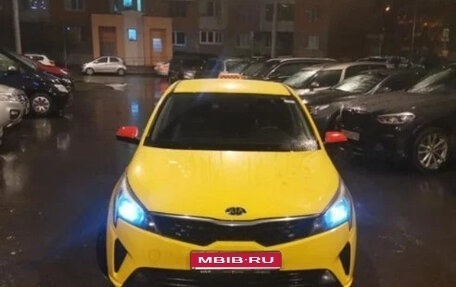 KIA Rio IV, 2021 год, 1 100 000 рублей, 1 фотография