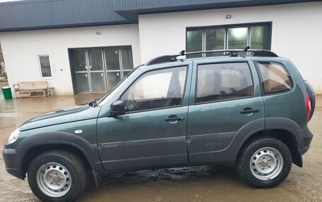 Chevrolet Niva I рестайлинг, 2015 год, 725 000 рублей, 2 фотография