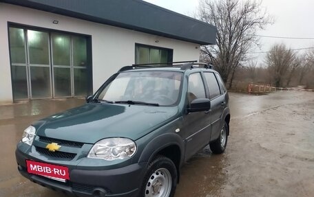 Chevrolet Niva I рестайлинг, 2015 год, 725 000 рублей, 3 фотография