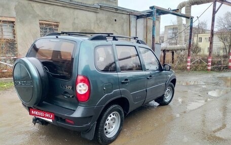 Chevrolet Niva I рестайлинг, 2015 год, 725 000 рублей, 4 фотография