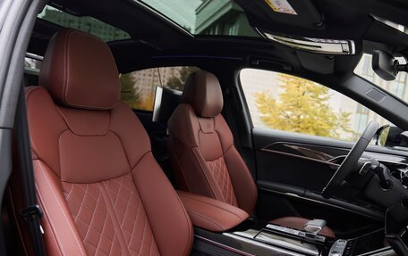 Audi A8, 2025 год, 15 875 000 рублей, 14 фотография