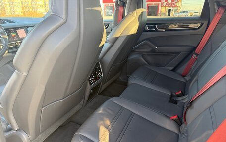 Porsche Cayenne III, 2022 год, 10 800 000 рублей, 16 фотография