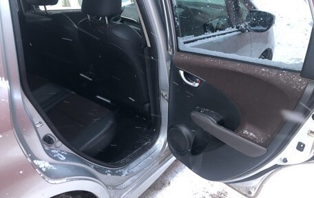 Honda Fit Shuttle I рестайлинг, 2011 год, 1 100 000 рублей, 15 фотография