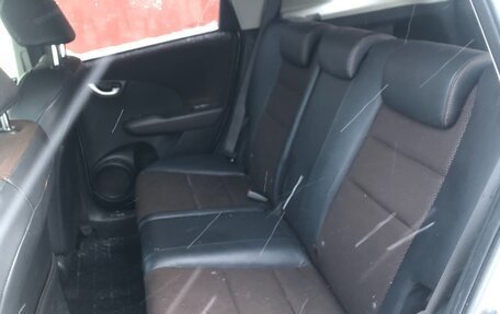 Honda Fit Shuttle I рестайлинг, 2011 год, 1 100 000 рублей, 18 фотография