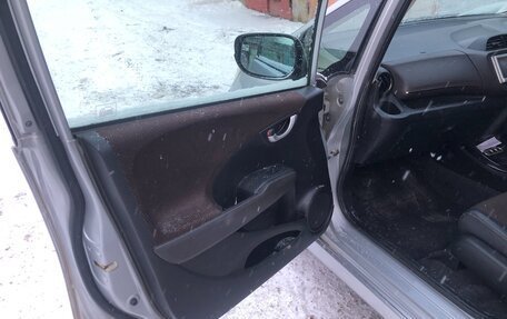 Honda Fit Shuttle I рестайлинг, 2011 год, 1 100 000 рублей, 21 фотография