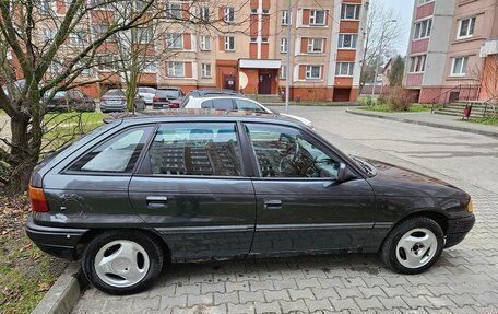 Opel Astra F, 1992 год, 120 000 рублей, 4 фотография