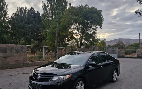 Toyota Camry, 2014 год, 1 200 000 рублей, 8 фотография