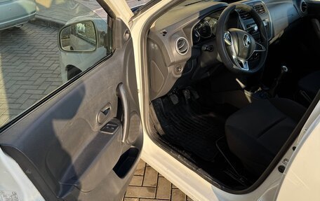 Renault Logan II, 2020 год, 530 000 рублей, 8 фотография