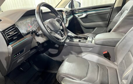 Volkswagen Touareg III, 2021 год, 7 600 000 рублей, 6 фотография