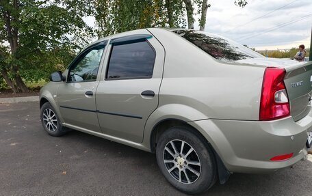 Renault Logan I, 2010 год, 635 000 рублей, 3 фотография