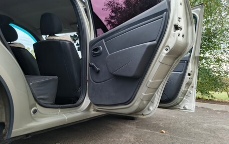 Renault Logan I, 2010 год, 635 000 рублей, 11 фотография